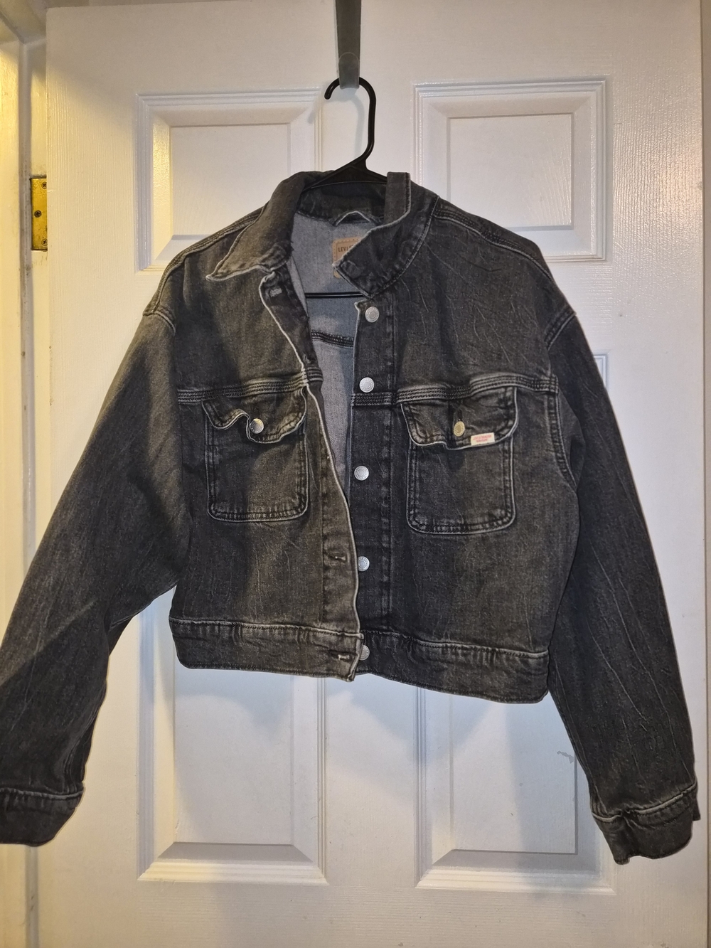 Levi's Black Washed Denim Cropped Trucker Jacket